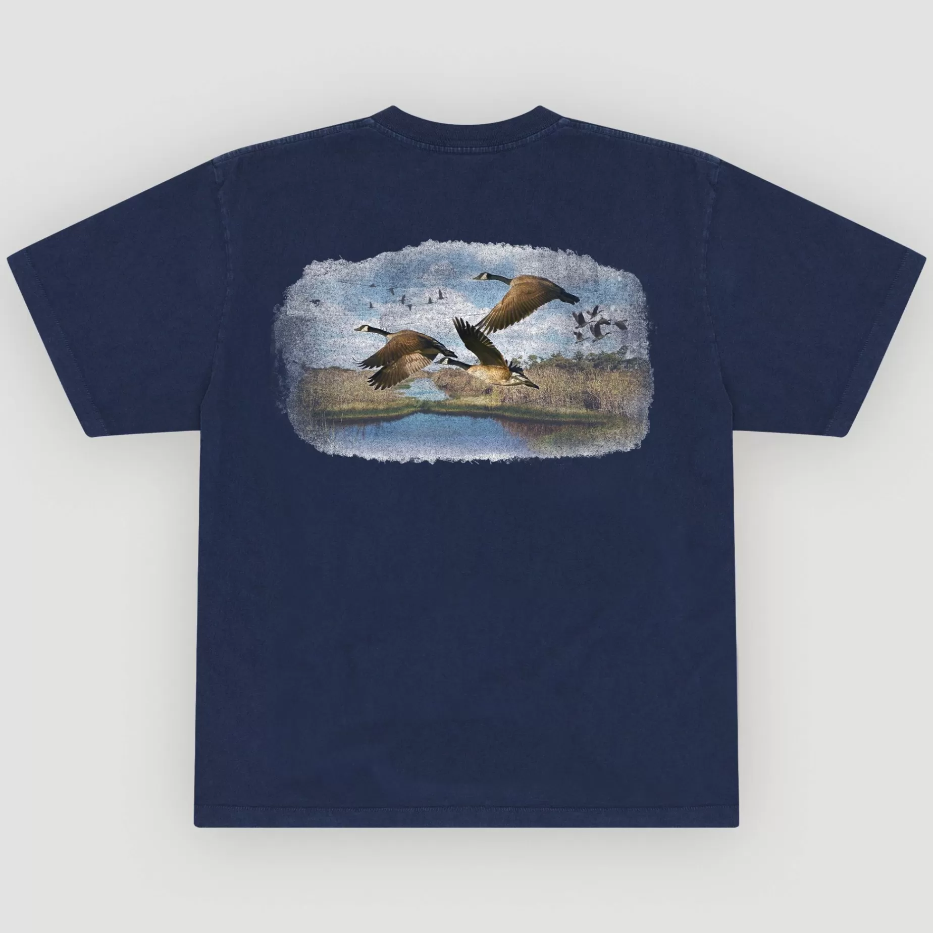 Camiseta Con Bolsillo Flying Geese (Azul Marino)^Cherry Store